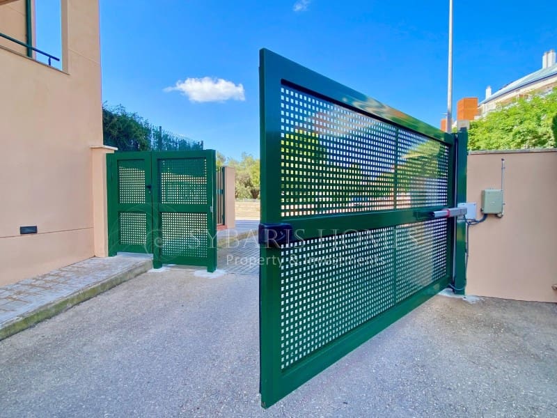 2 bedroom Apartment for sale in Denia with pool garage - € 449,500 (Ref: 9849330)