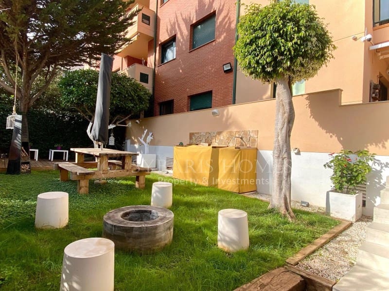 2 bedroom Apartment for sale in Denia with pool garage - € 449,500 (Ref: 9849330)