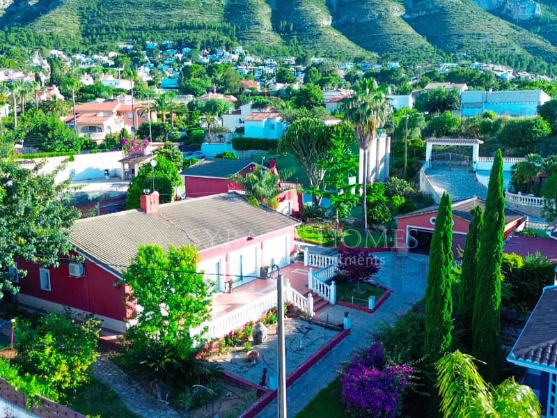 5 sovrum Villa till salu i Denia med pool garage - 1 250 000 € (Ref: 9868428)