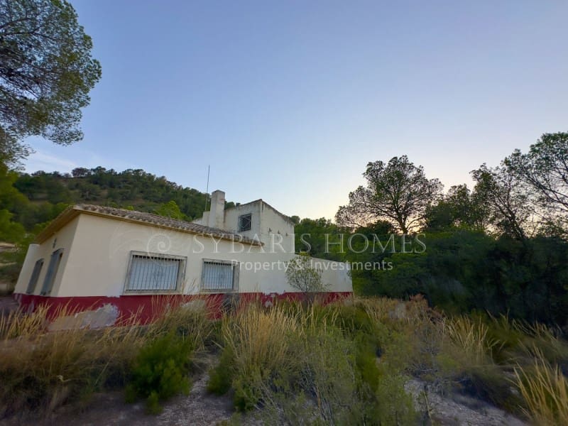 2 bedroom Finca/Country House for sale in Monovar / Monover with garage - € 950,000 (Ref: 9894442)