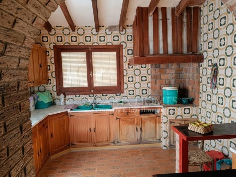 2 bedroom Finca/Country House for sale in Monovar / Monover with garage - € 950,000 (Ref: 9894442)