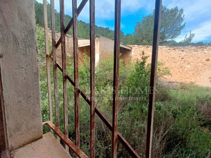 2 bedroom Finca/Country House for sale in Monovar / Monover with garage - € 950,000 (Ref: 9894442)