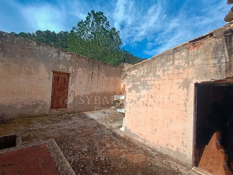 2 bedroom Finca/Country House for sale in Monovar / Monover with garage - € 950,000 (Ref: 9894442)