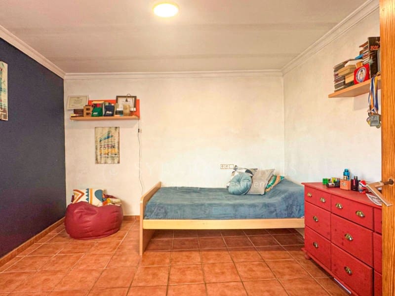 4 bedroom Townhouse for sale in Pedreguer - € 339,000 (Ref: 9894443)