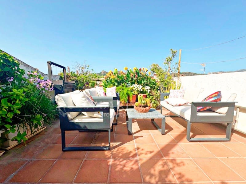 4 bedroom Townhouse for sale in Pedreguer - € 339,000 (Ref: 9894443)