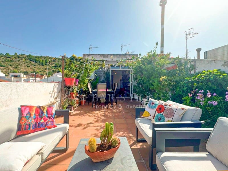 4 bedroom Townhouse for sale in Pedreguer - € 339,000 (Ref: 9894443)