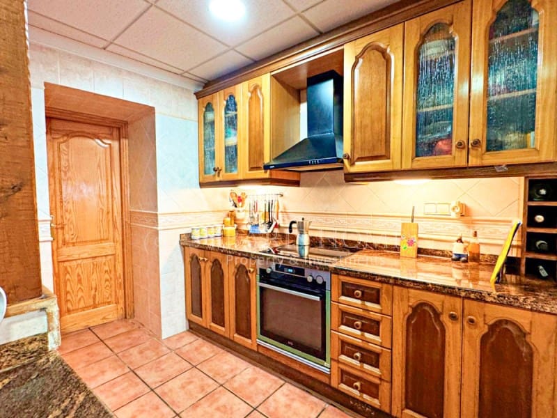 4 bedroom Townhouse for sale in Pedreguer - € 339,000 (Ref: 9894443)