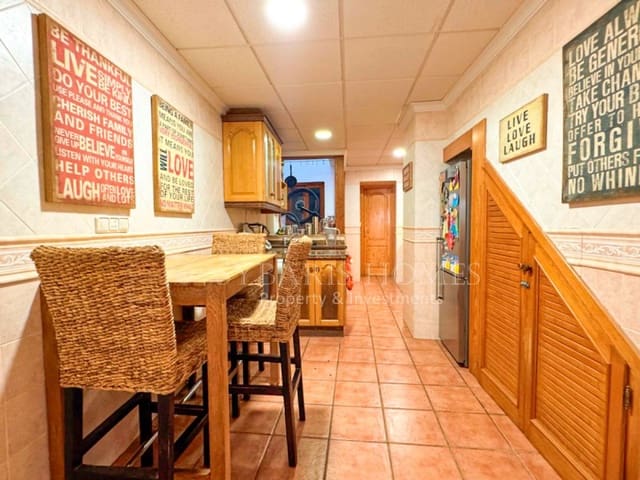 4 bedroom Townhouse for sale in Pedreguer - € 339,000 (Ref: 9894443)