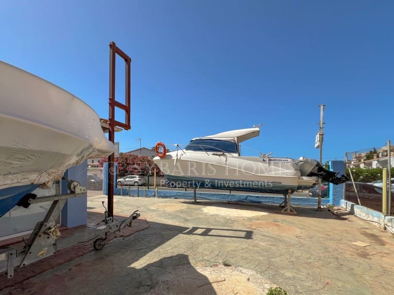 Yritys myytävänä paikassa Denia mukana 
autotalli - 1 650 000 € (Ref: 9929033)