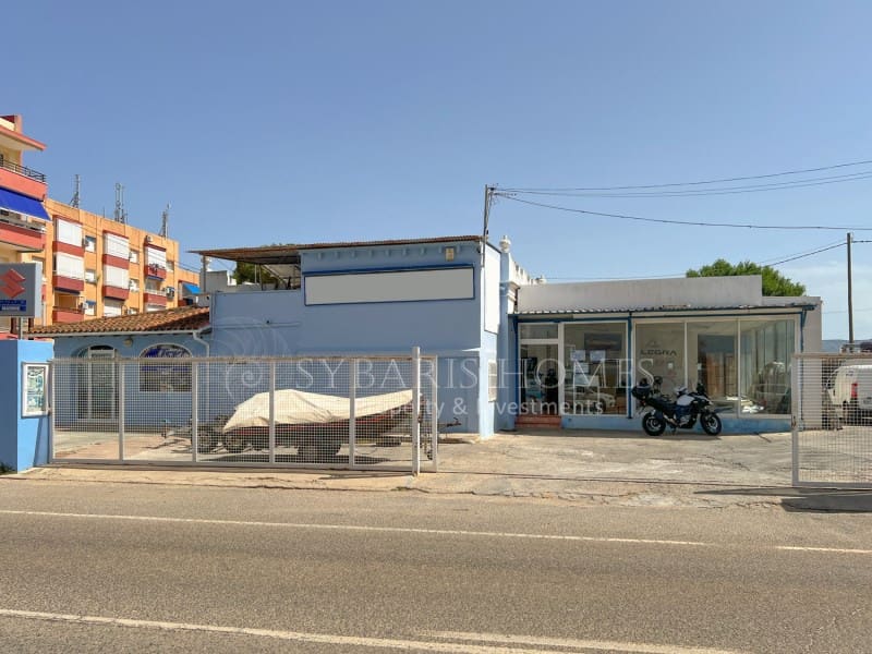 Yritys myytävänä paikassa Denia mukana 
autotalli - 1 650 000 € (Ref: 9929033)