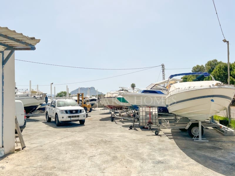 Yritys myytävänä paikassa Denia mukana 
autotalli - 1 650 000 € (Ref: 9929033)