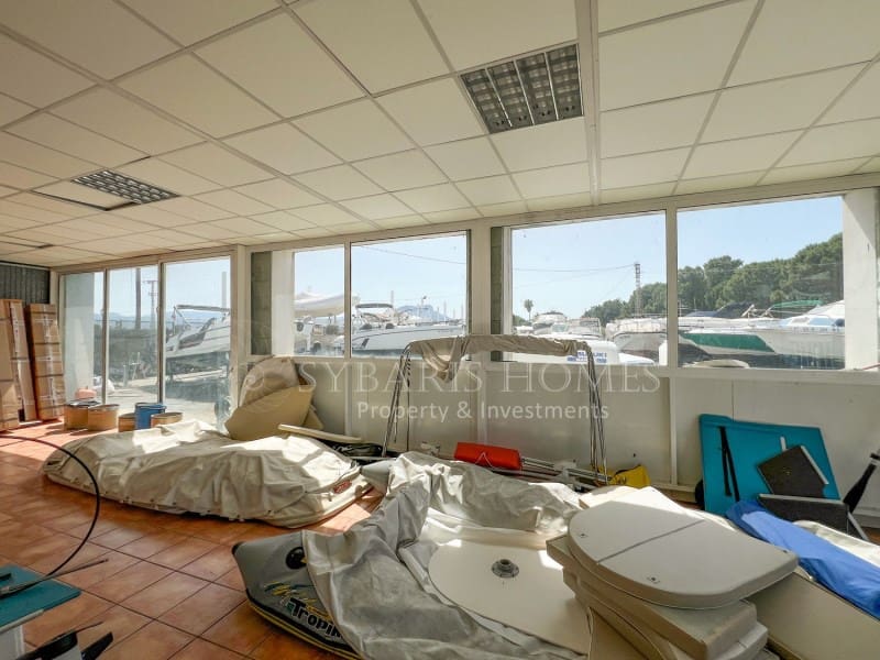 Yritys myytävänä paikassa Denia mukana 
autotalli - 1 650 000 € (Ref: 9929033)