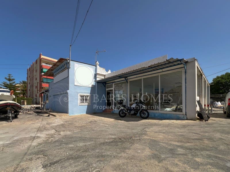 Yritys myytävänä paikassa Denia mukana 
autotalli - 1 650 000 € (Ref: 9929033)