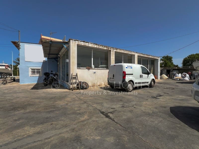 Yritys myytävänä paikassa Denia mukana 
autotalli - 1 650 000 € (Ref: 9929033)