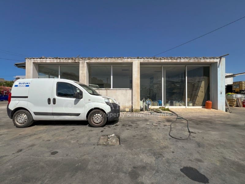 Yritys myytävänä paikassa Denia mukana 
autotalli - 1 650 000 € (Ref: 9929033)