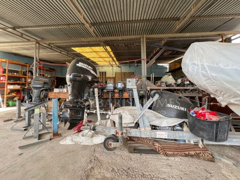 Yritys myytävänä paikassa Denia mukana 
autotalli - 1 650 000 € (Ref: 9929033)