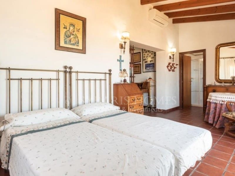 4 soverom Villa til salgs i Denia med garasje - € 1 200 000 (Ref: 9964959)