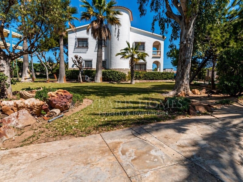 4 soverom Villa til salgs i Denia med garasje - € 1 200 000 (Ref: 9964959)