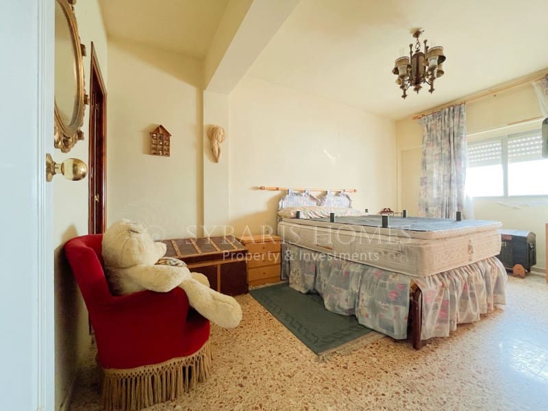 4 bedroom Apartment for sale in Benissa - € 165,000 (Ref: 9996768)
