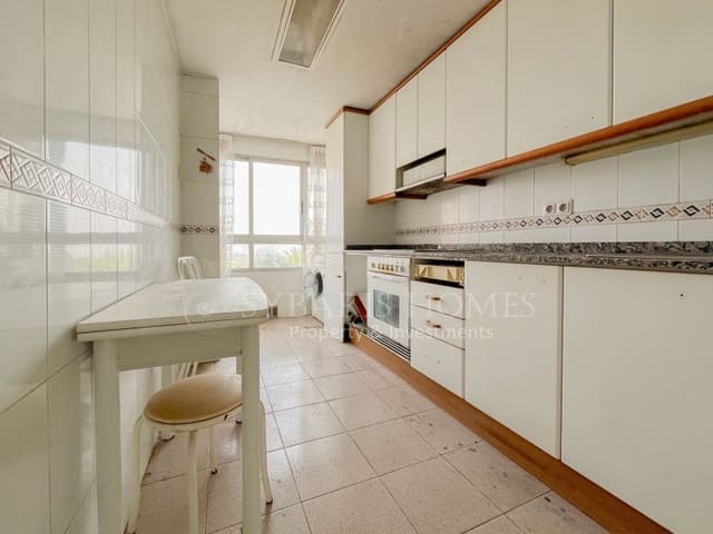 4 bedroom Apartment for sale in Benissa - € 165,000 (Ref: 9996768)