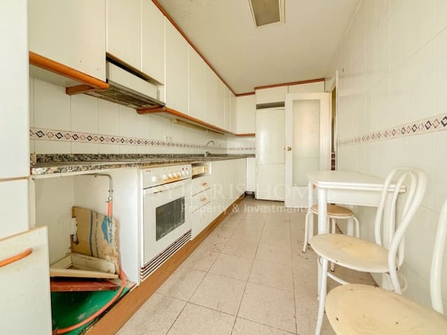 4 bedroom Apartment for sale in Benissa - € 165,000 (Ref: 9996768)