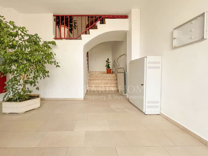 4 bedroom Apartment for sale in Benissa - € 165,000 (Ref: 9996768)