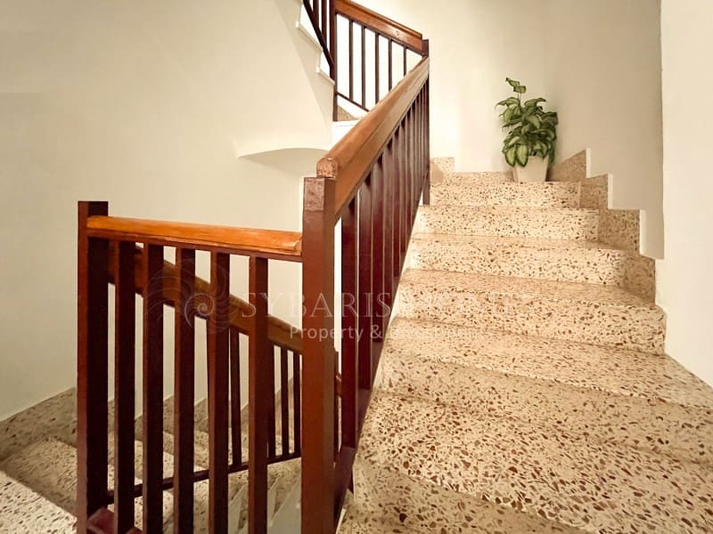 4 bedroom Apartment for sale in Benissa - € 165,000 (Ref: 9996768)