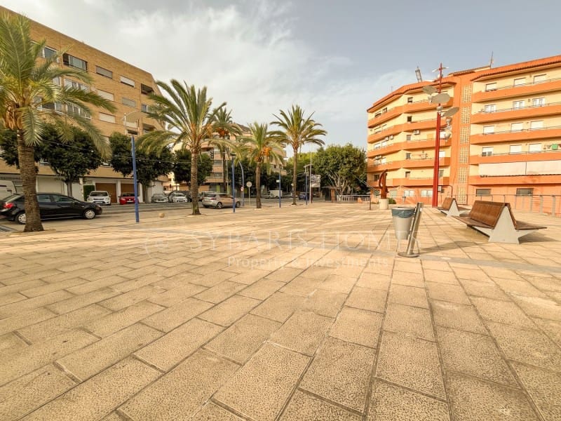4 bedroom Apartment for sale in Benissa - € 165,000 (Ref: 9996768)