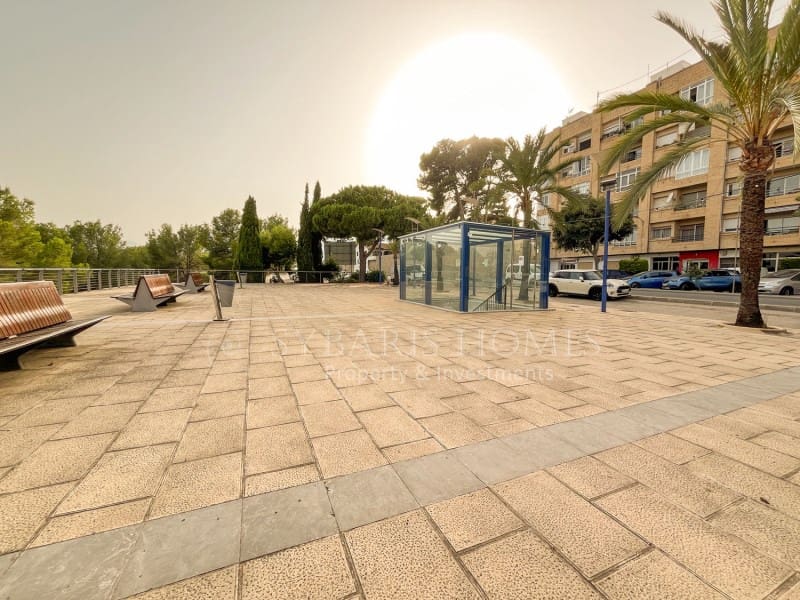 4 bedroom Apartment for sale in Benissa - € 165,000 (Ref: 9996768)