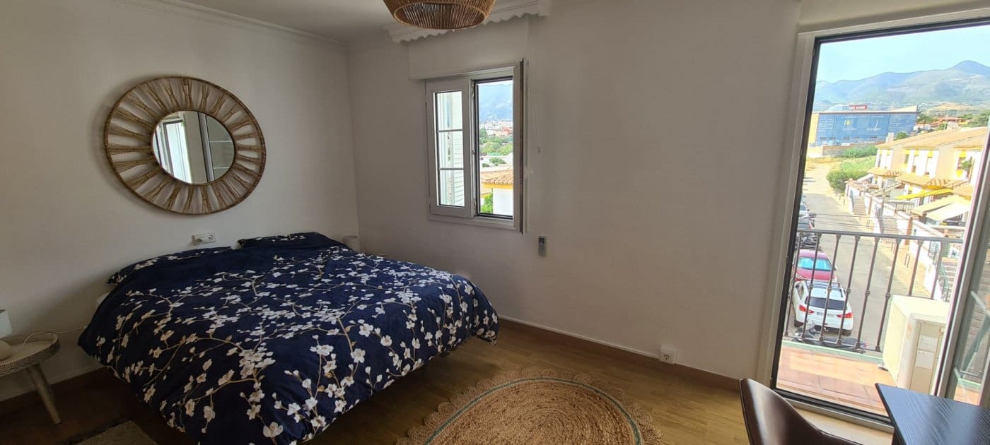 5 sovrum Radhus till salu i Mijas med pool garage - 449 000 € (Ref: 9434737)