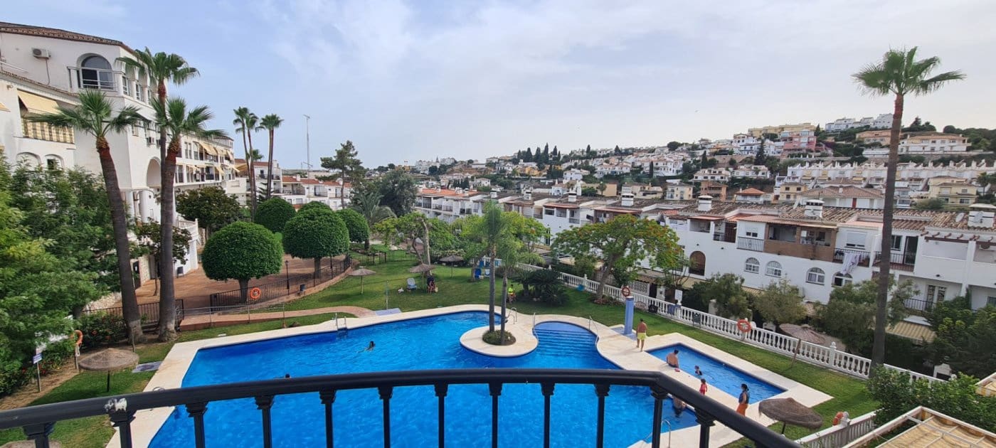 5 sovrum Radhus till salu i Mijas med pool garage - 449 000 € (Ref: 9434737)