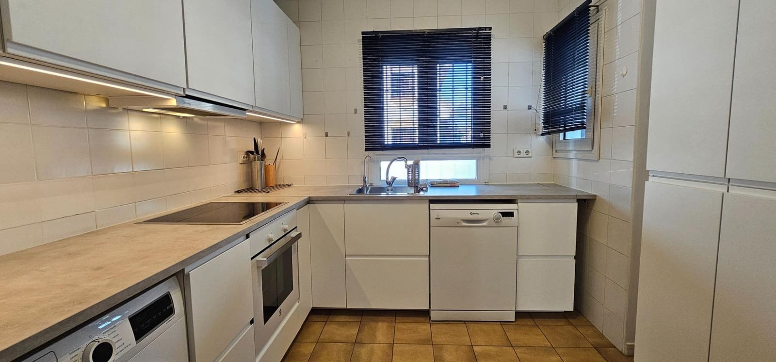 5 sovrum Radhus till salu i Mijas med pool garage - 449 000 € (Ref: 9434737)