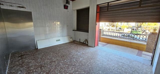 Commercial for sale in Alhaurín de la Torre - € 135,000 (Ref: 9434738)