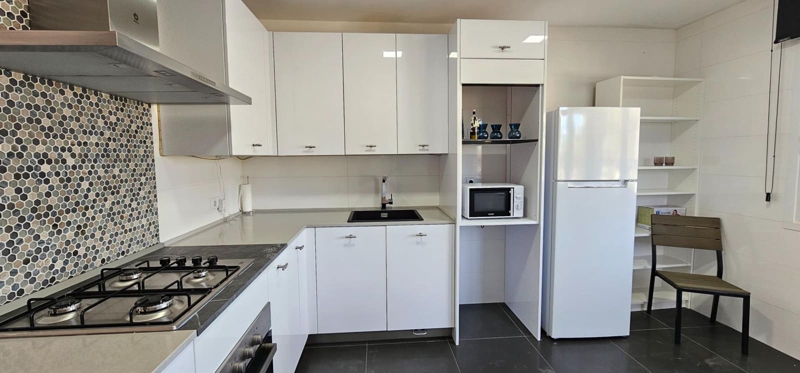 4 chambre Villa/Maison Mitoyenne à vendre à Alhaurin de la Torre avec piscine garage - 499 000 € (Ref: 9434739)