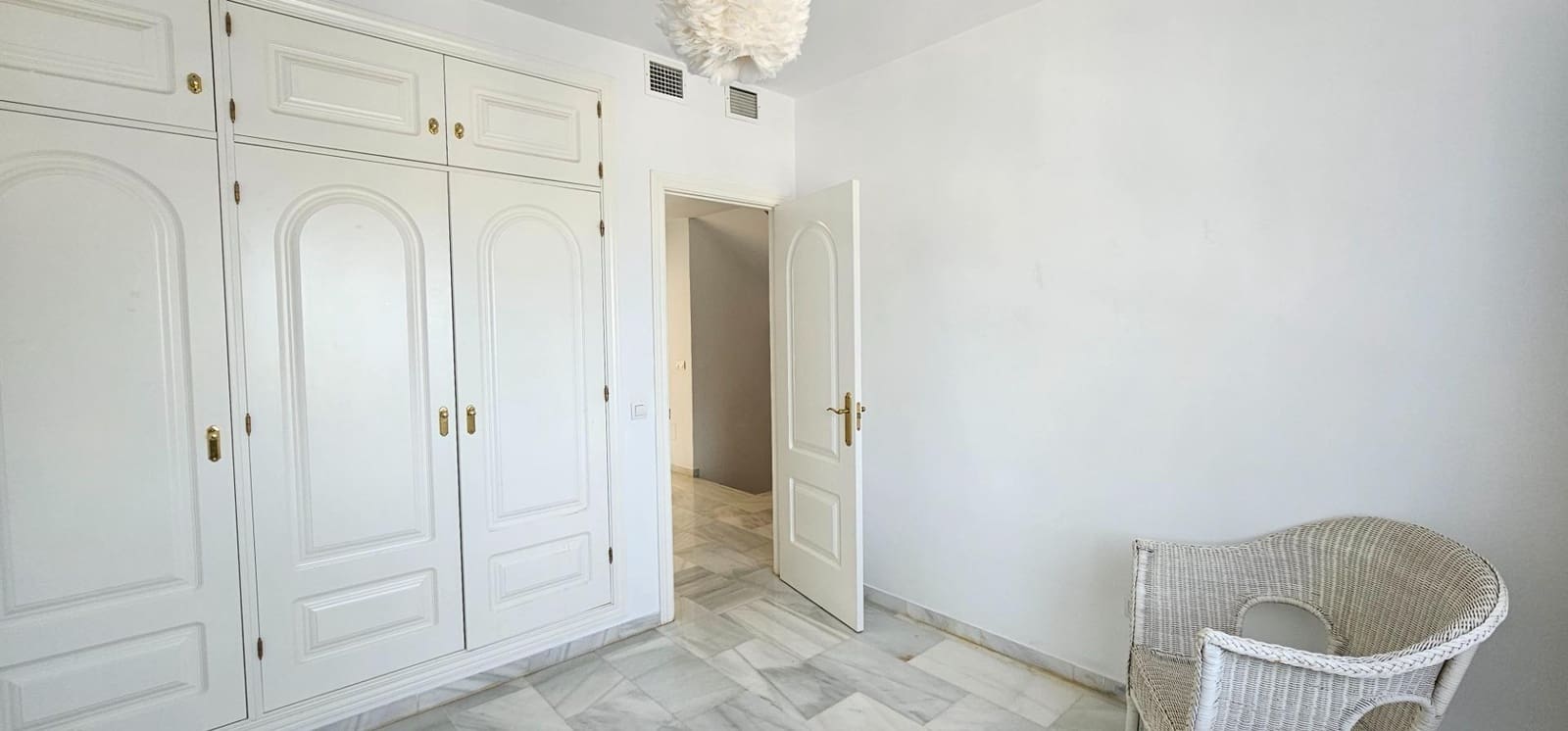 4 chambre Villa/Maison Mitoyenne à vendre à Alhaurin de la Torre avec piscine garage - 499 000 € (Ref: 9434739)