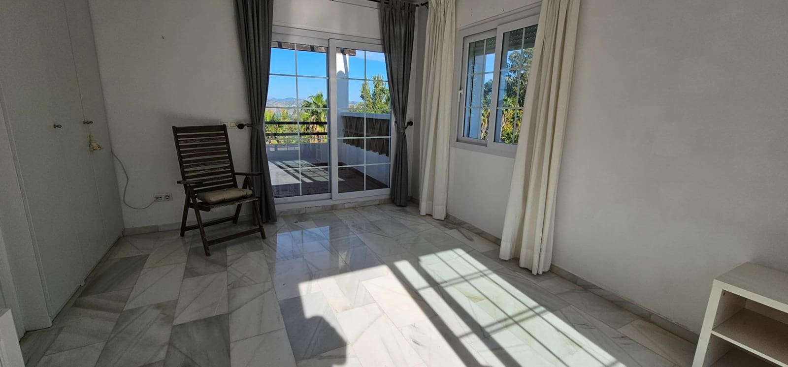 4 chambre Villa/Maison Mitoyenne à vendre à Alhaurin de la Torre avec piscine garage - 499 000 € (Ref: 9434739)