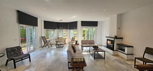 4 chambre Villa/Maison Mitoyenne à vendre à Alhaurín de la Torre avec piscine garage - 499 000 € (Ref: 9434739)