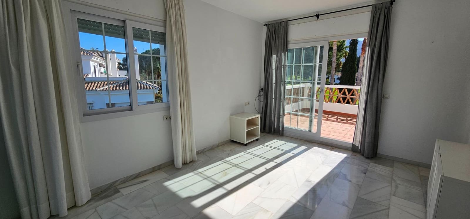 4 chambre Villa/Maison Mitoyenne à vendre à Alhaurin de la Torre avec piscine garage - 499 000 € (Ref: 9434739)