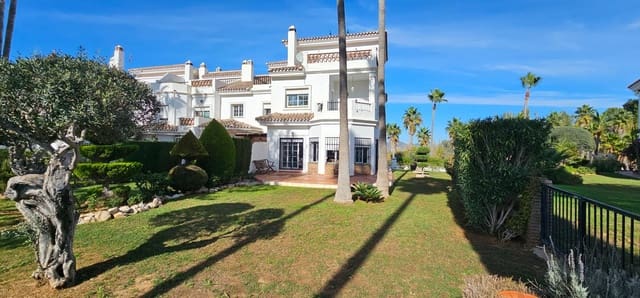 4 chambre Villa/Maison Mitoyenne à vendre à Alhaurín de la Torre avec piscine garage - 499 000 € (Ref: 9434739)