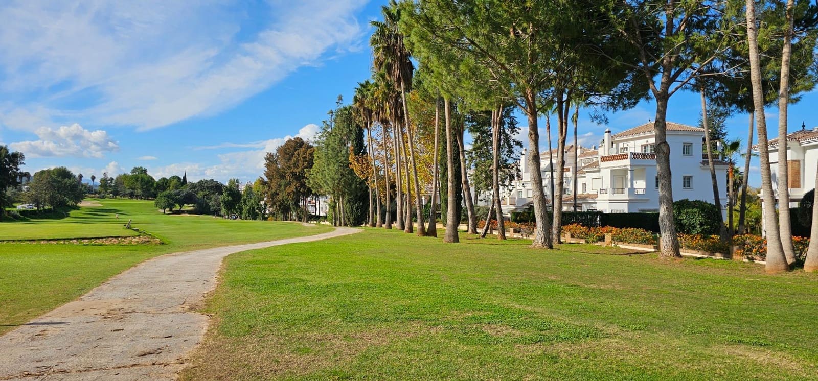 4 chambre Villa/Maison Mitoyenne à vendre à Alhaurin de la Torre avec piscine garage - 499 000 € (Ref: 9434739)