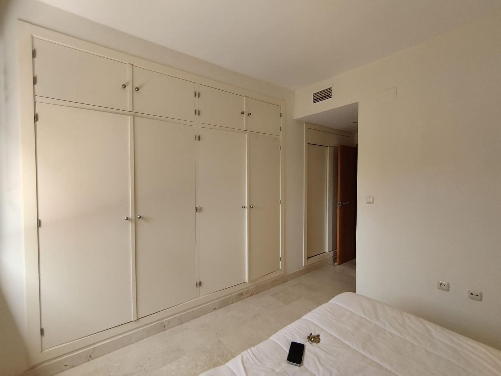 2 soveværelse Lejlighed til salg i Marbella med swimmingpool garage - € 399.000 (Ref: 9434741)