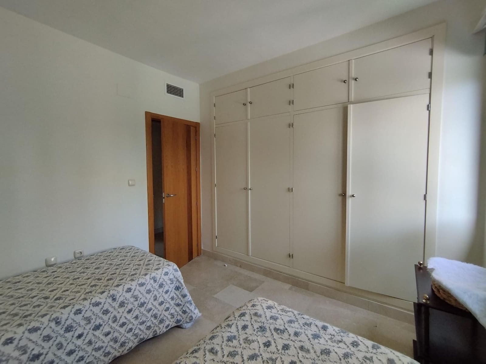 2 soveværelse Lejlighed til salg i Marbella med swimmingpool garage - € 399.000 (Ref: 9434741)