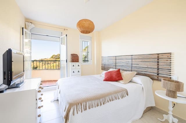 2 bedroom Apartment for sale in Riviera del Sol, Mijas with pool - € 280,000 (Ref: 9434742)