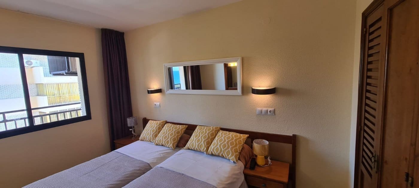 1 bedroom Flat for sale in Fuengirola with pool - € 335,000 (Ref: 9434747)