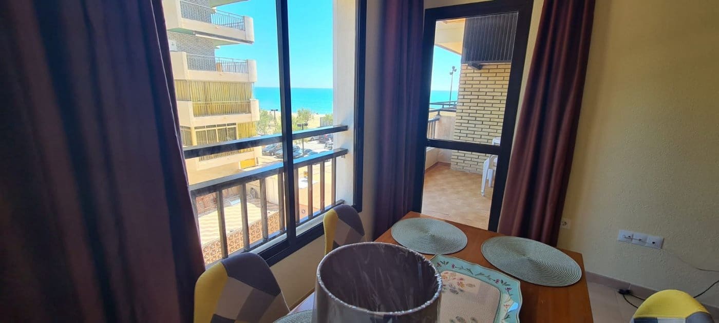 1 bedroom Flat for sale in Fuengirola with pool - € 335,000 (Ref: 9434747)