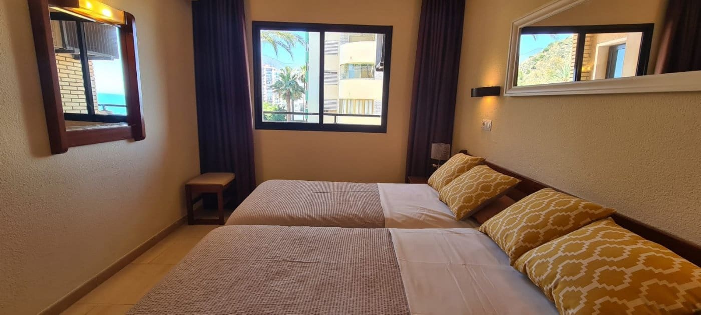 1 bedroom Flat for sale in Fuengirola with pool - € 335,000 (Ref: 9434747)