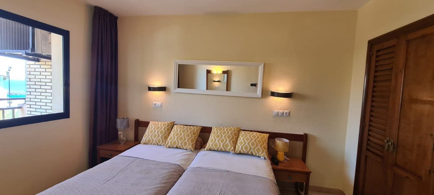 1 bedroom Flat for sale in Fuengirola with pool - € 335,000 (Ref: 9434747)