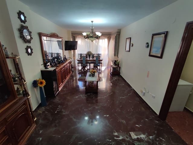 3 Zimmer Apartment zu verkaufen in Fuengirola mit Pool Garage - 360.000 € (Ref: 9434749)