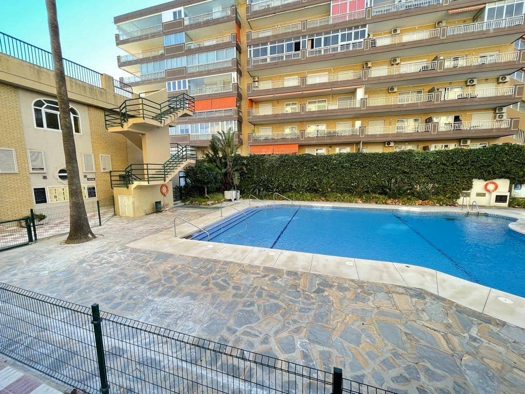 1 slaapkamer Flat te koop in Fuengirola met zwembad - € 277.000 (Ref: 9434757)