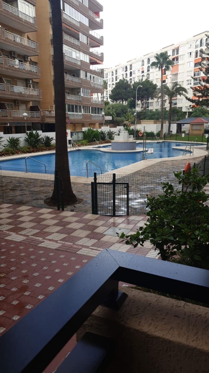 1 slaapkamer Flat te koop in Fuengirola met zwembad - € 277.000 (Ref: 9434757)